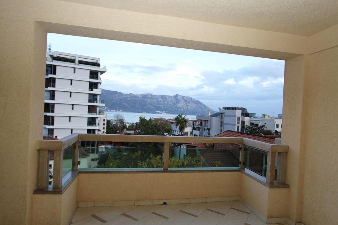 Luxury Apartment Big Blue Budva Exterior photo