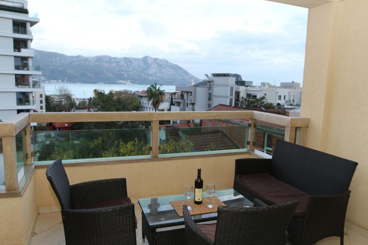 Luxury Apartment Big Blue Budva Exterior photo